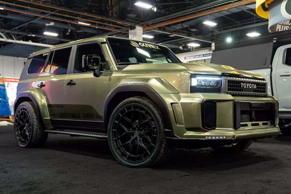 https://autogreeknews.gr/wp-content/uploads/2025/11/Alpharex-X-Liberty-Walk-Land-Cruiser-SEMA-1-2048x1-1.jpg