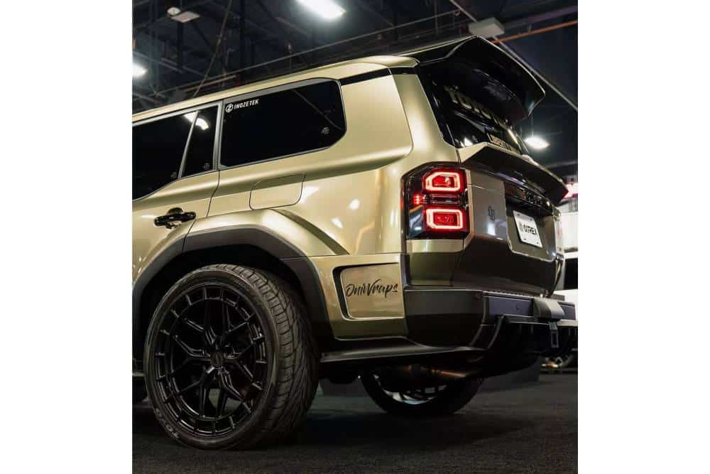https://autogreeknews.gr/wp-content/uploads/2025/11/Alpharex-X-Liberty-Walk-Land-Cruiser-SEMA-14.jpg