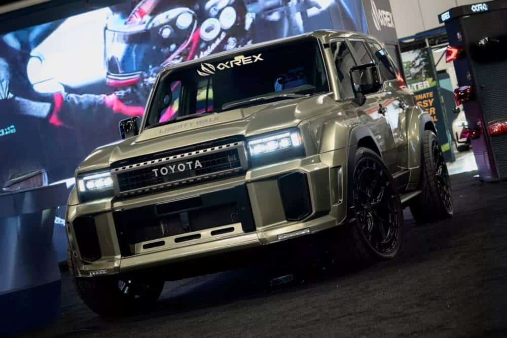 Κτηνώδης βελτίωση κάνει τανκ το Toyota Land Cruiser