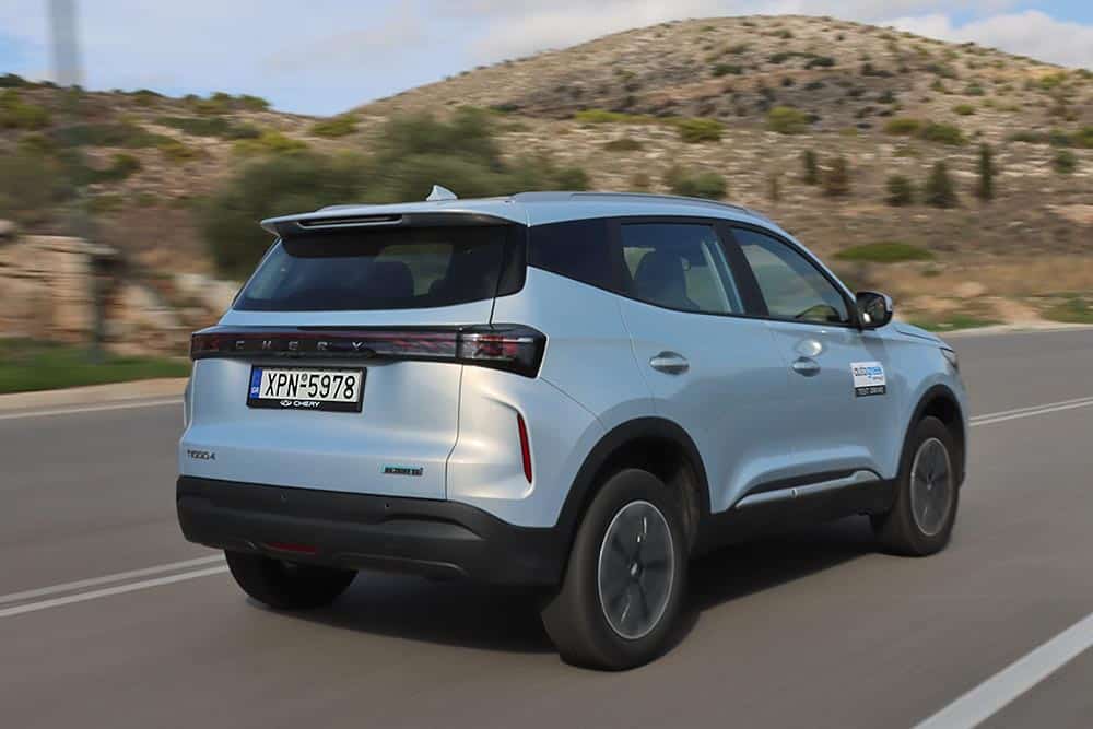 https://autogreeknews.gr/wp-content/uploads/2025/11/Chery-Tiggo-4-1.5-Hybrid-204-PS-7.jpg