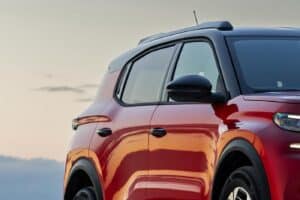 SUV με 24.500 ευρώ σε βγάζει από τις Συμπληγάδες Πέτρες