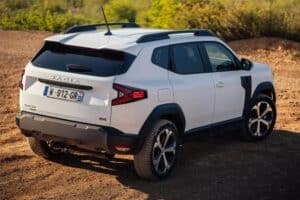 Dacia-Duster-III-hybrid-g-150-4X4-6