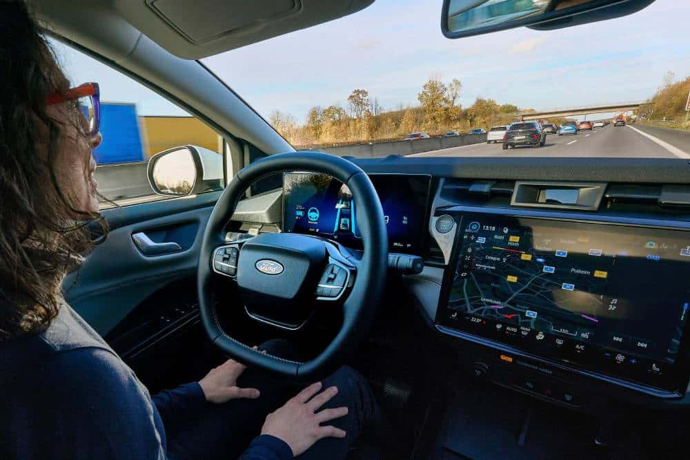 Το BlueCruise διαθέσιμο στα Puma, Kuga & Ranger PHEV (+video)