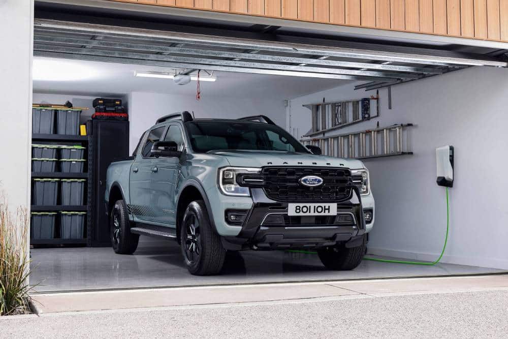 https://autogreeknews.gr/wp-content/uploads/2025/11/FORD-RANGER-PHEV_04-1.jpg