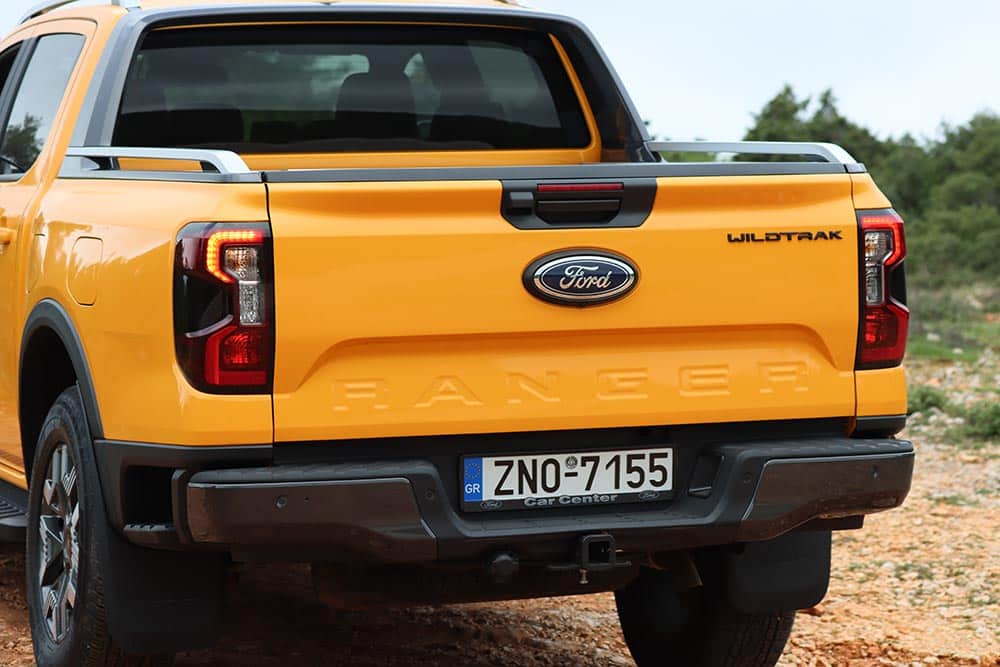 https://autogreeknews.gr/wp-content/uploads/2025/11/Ford-Ranger-PHEV-43.jpg