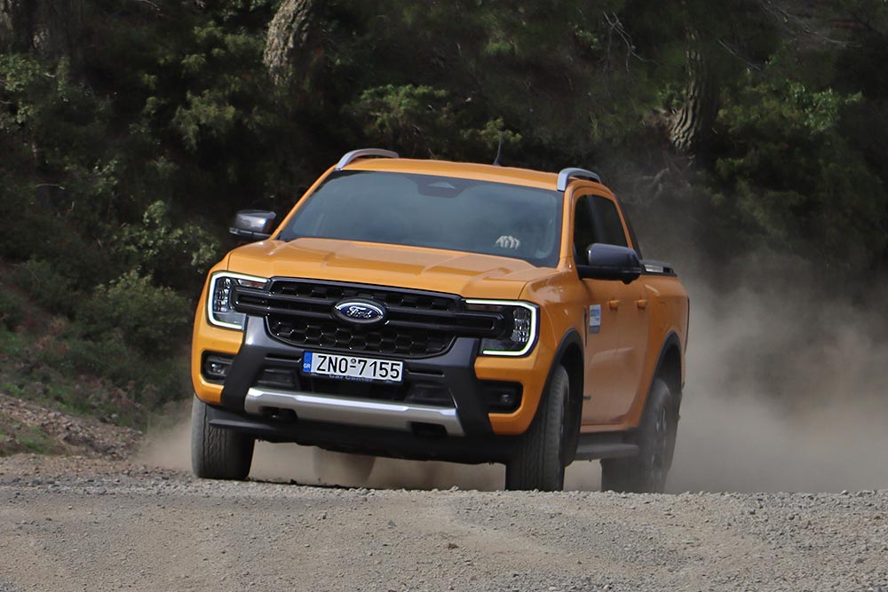 https://autogreeknews.gr/wp-content/uploads/2025/11/Ford-Ranger-PHEV-6.jpg