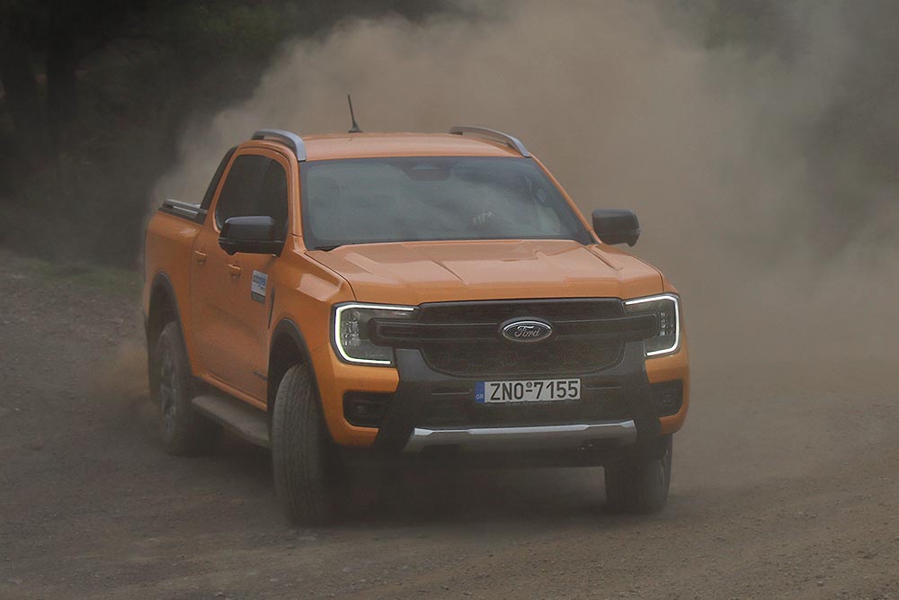 https://autogreeknews.gr/wp-content/uploads/2025/11/Ford-Ranger-PHEV-8.jpg