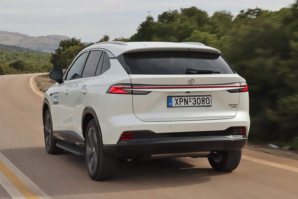 https://autogreeknews.gr/wp-content/uploads/2025/11/MG-HS-PHEV-7.jpg