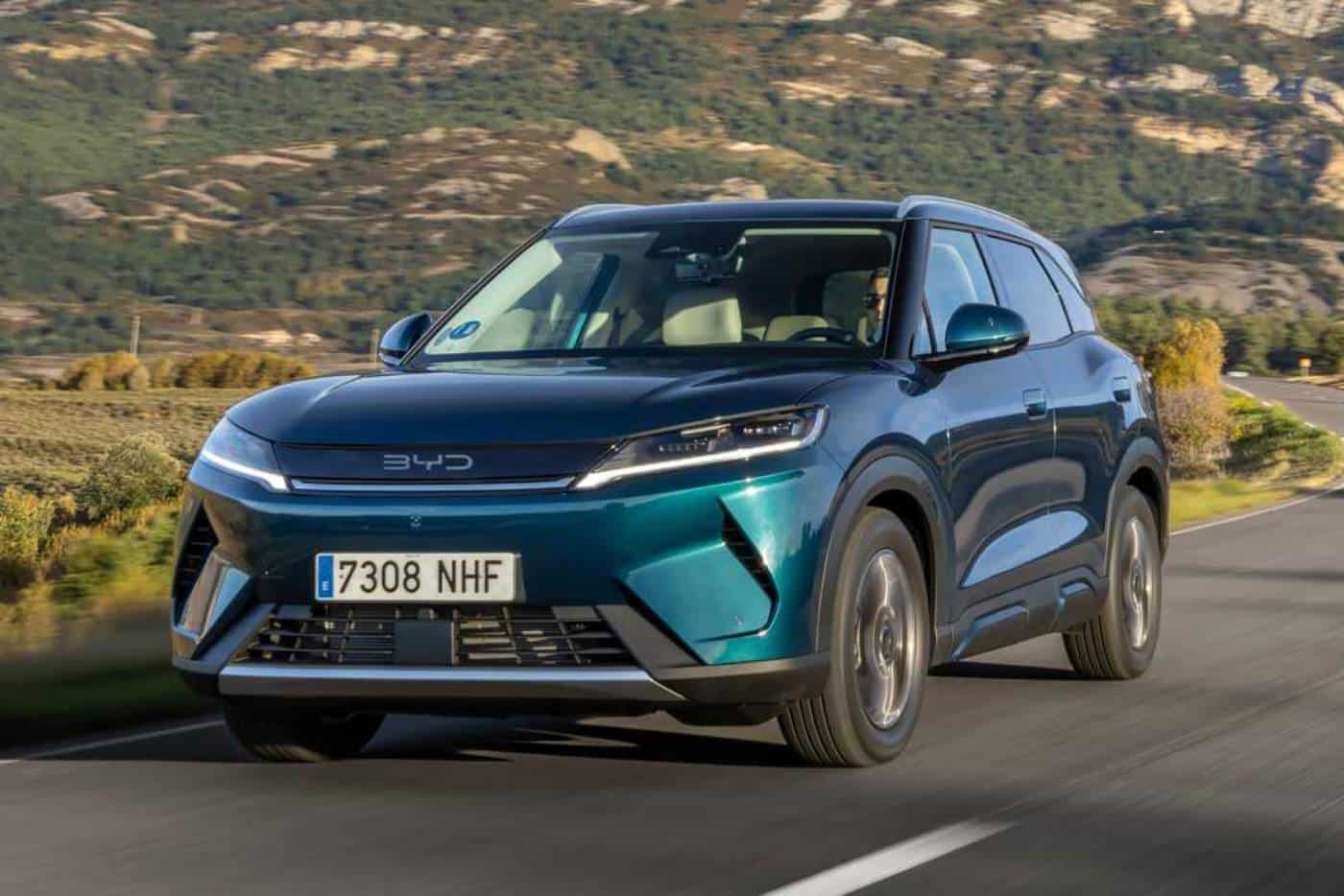 Νέο plug-in υβριδικό BYD Atto 2 DM-i με αυτονομία 1.000 χλμ.