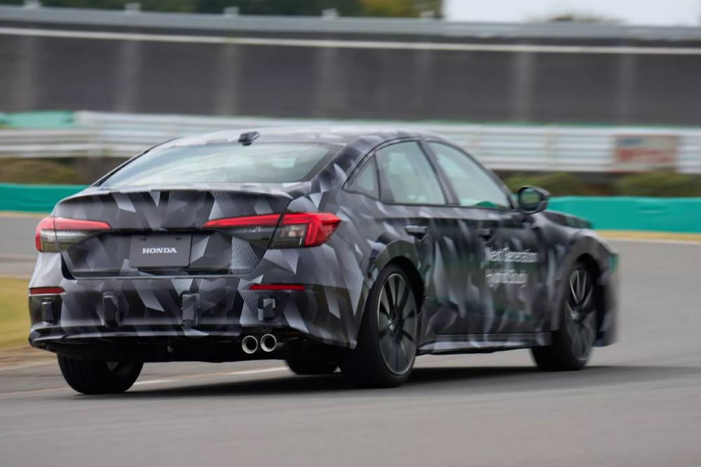 https://autogreeknews.gr/wp-content/uploads/2025/11/Next-Gen-Honda-Civic-Hybrid-Prototype-5-2048x1519-1.jpg