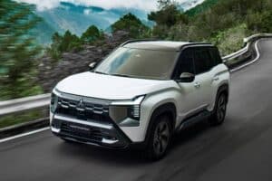 Νέο 7θέσιο SUV Mitsubishi Destinator 1.5λτ. τούρμπο (+video)