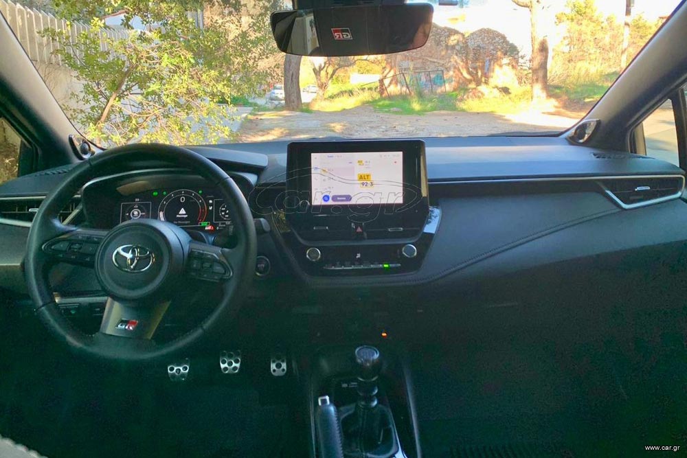 https://autogreeknews.gr/wp-content/uploads/2025/11/Toyota-Corolla-2023-GR-FOUR-SPORT-4.jpg