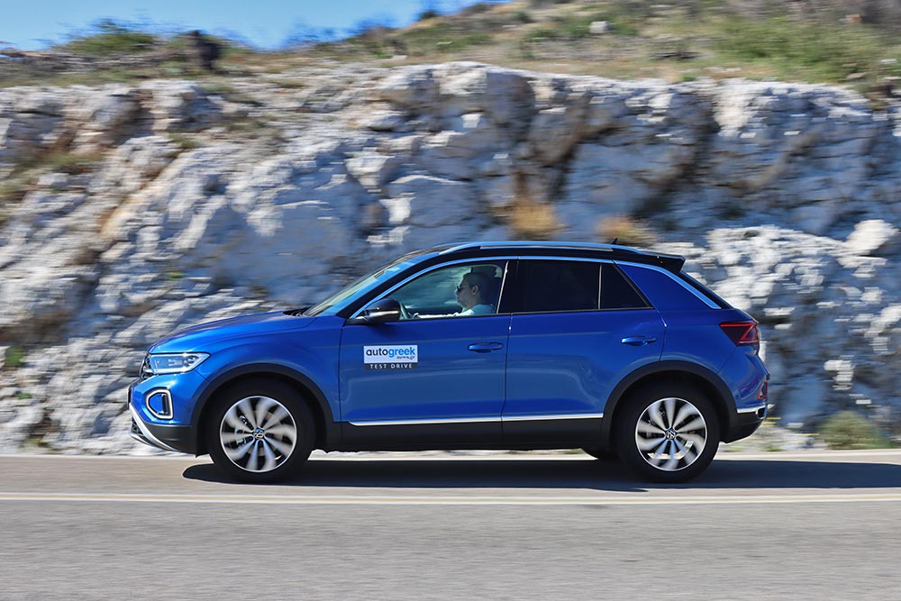 https://autogreeknews.gr/wp-content/uploads/2025/11/VW-T-Roc-1.5-TSI-Dream-34.jpg