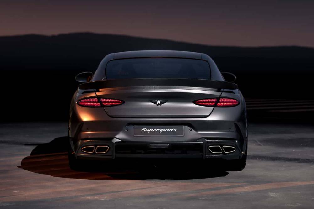 https://autogreeknews.gr/wp-content/uploads/2025/11/bentley-continental-gt-supersports-7.jpg