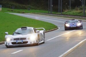 clk gtr vs 911 gtr 02