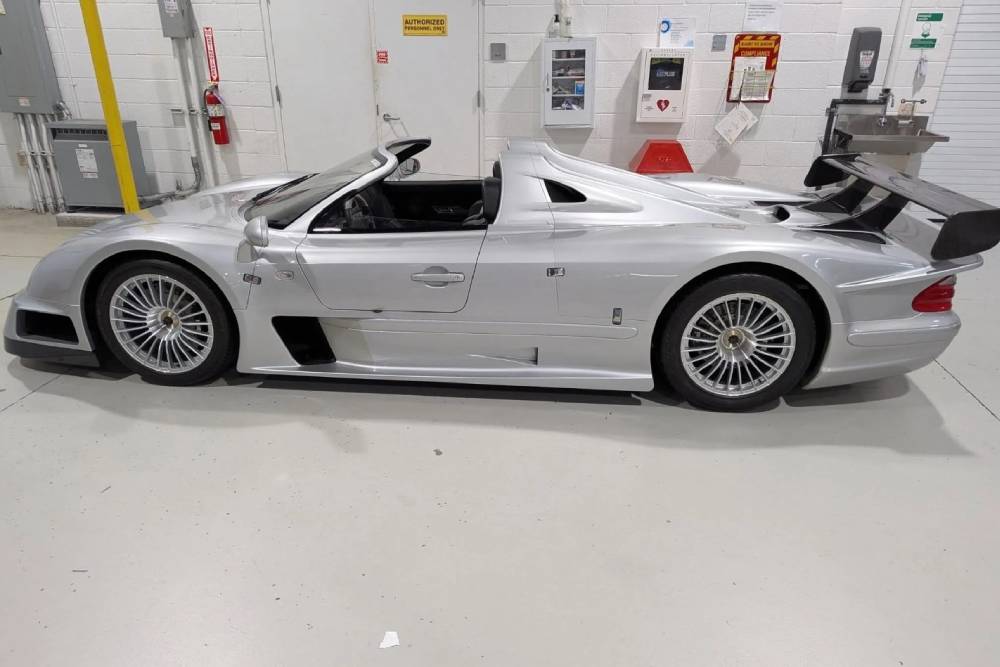 https://autogreeknews.gr/wp-content/uploads/2025/11/fbi-clk-gtr.jpg
