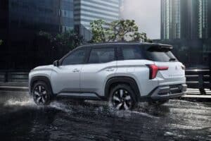 mitsubishi destinator 09