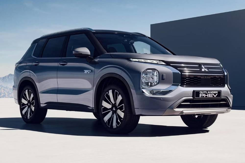 Νέο Mitsubishi Outlander PHEV ξεπερνά τα 840 χλμ. αυτονομίας