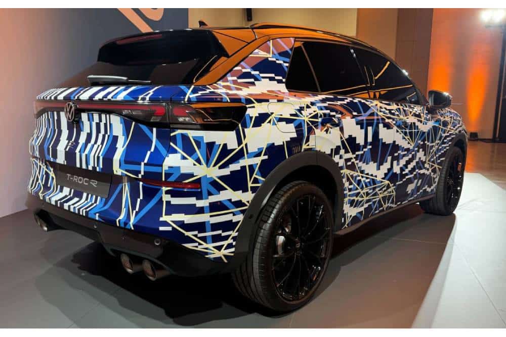 https://autogreeknews.gr/wp-content/uploads/2025/11/new-vw-t-roc-r-camo-5.jpg