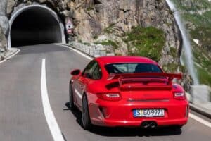 porsche-911-tunnel-2