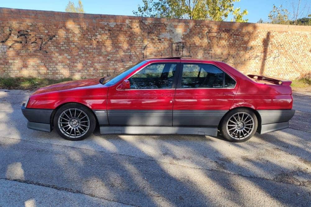 https://autogreeknews.gr/wp-content/uploads/2025/12/1993-alfa-romeo-164-68b6d7795d48e.jpg