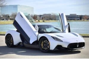 Κάτοχος Maserati MC20 δάκρυσε από την απαξίωση