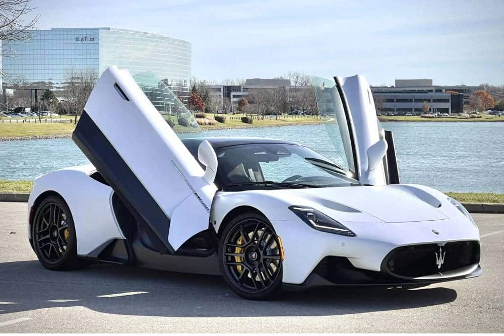 Κάτοχος Maserati MC20 δάκρυσε από την απαξίωση