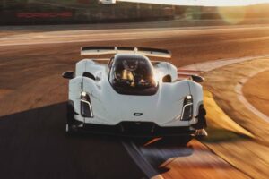 Το αυτοκίνητο που κάνει φραπέ τα Koenigsegg (+video)