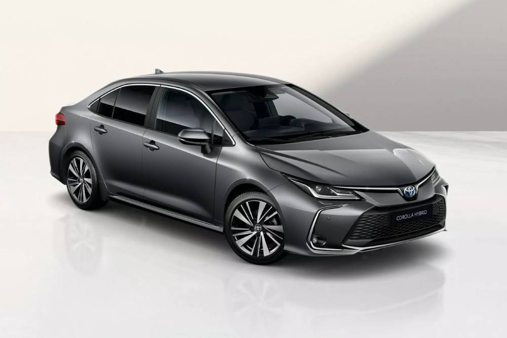 https://autogreeknews.gr/wp-content/uploads/2025/12/2026-Toyota-Corolla-Europe-2-2048x1448-1.jpg