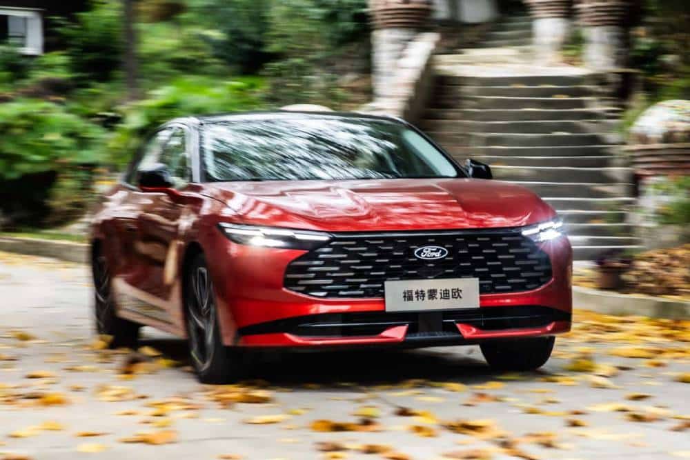 https://autogreeknews.gr/wp-content/uploads/2025/12/2026-ford-mondeo-china-2.jpg