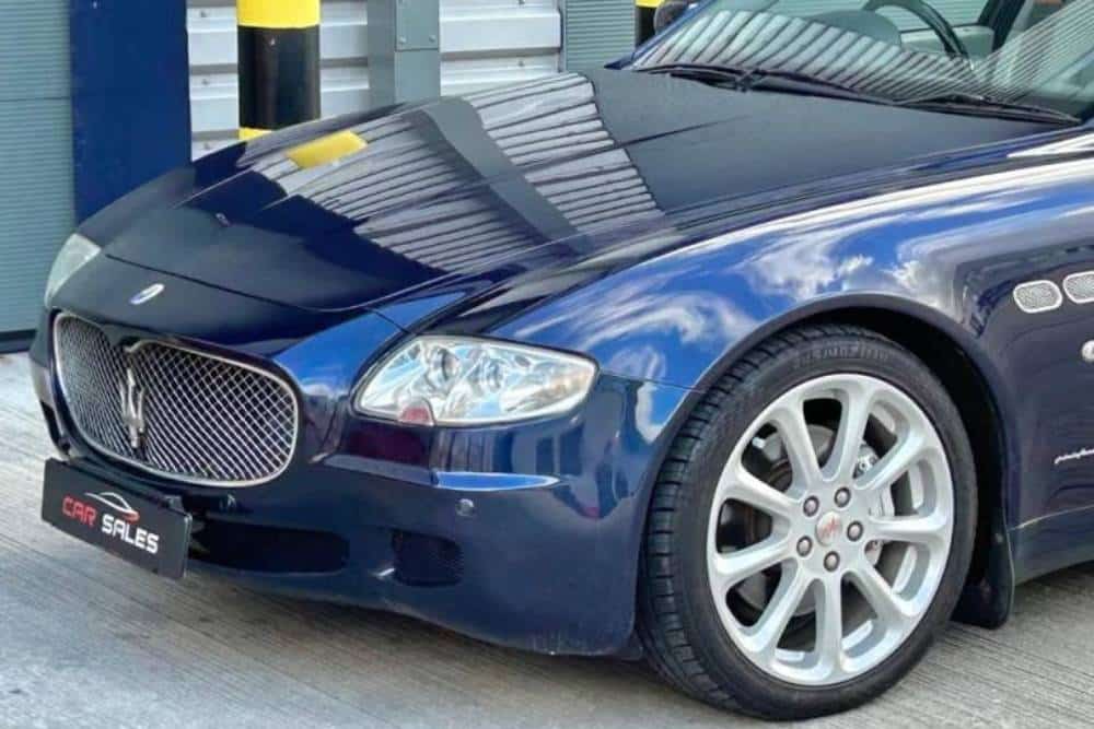 https://autogreeknews.gr/wp-content/uploads/2025/12/4500-euro-maserati-quattroporte-for-sale-3.jpg