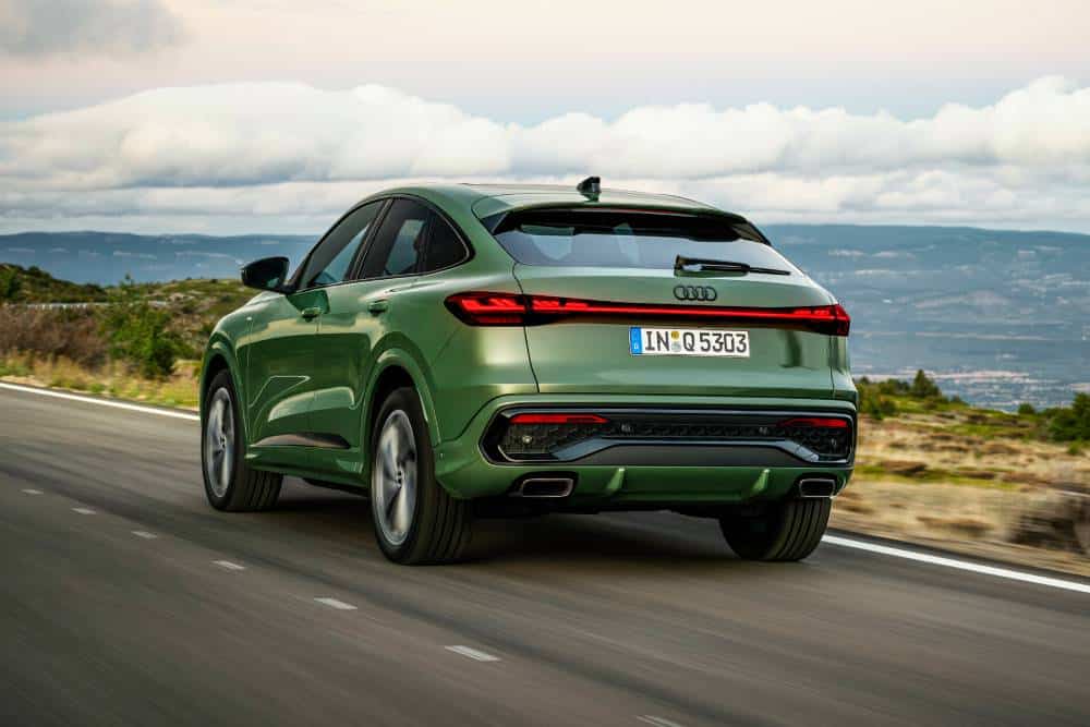 https://autogreeknews.gr/wp-content/uploads/2025/12/Audi-Q5_-1.jpg