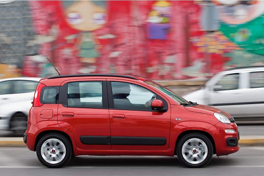 https://autogreeknews.gr/wp-content/uploads/2025/12/Fiat-Panda-2012-2.jpg