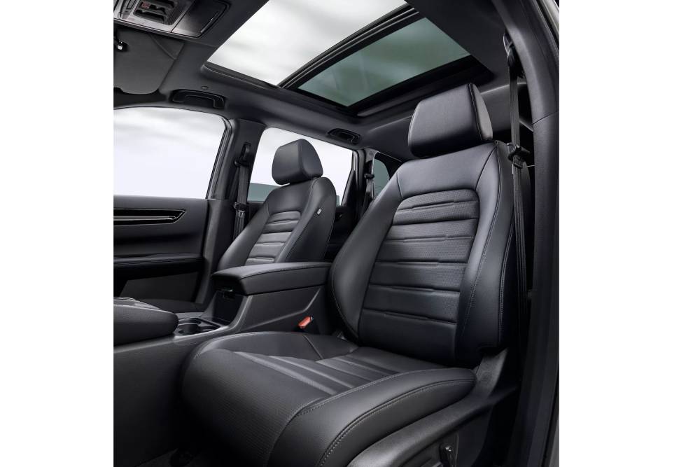 https://autogreeknews.gr/wp-content/uploads/2025/12/Honda-CR-V-eHEV-RS-Black-Edition-Japan-8.jpg