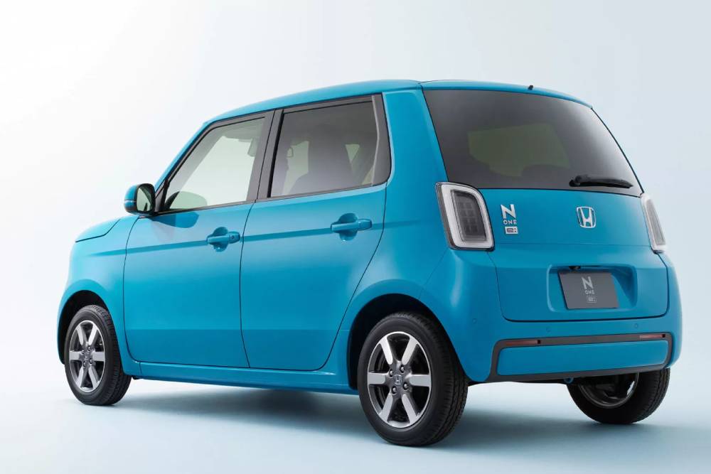 https://autogreeknews.gr/wp-content/uploads/2025/12/Honda-N-One-e-00006-2048x1151-1.jpg