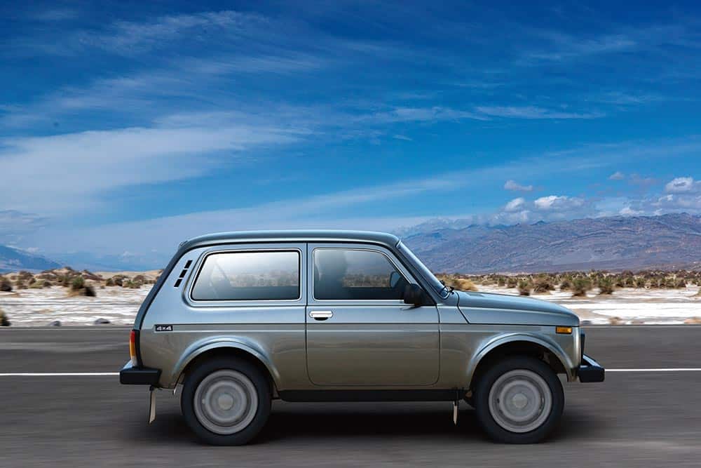 https://autogreeknews.gr/wp-content/uploads/2025/12/Lada-Niva-4x4-4.jpg