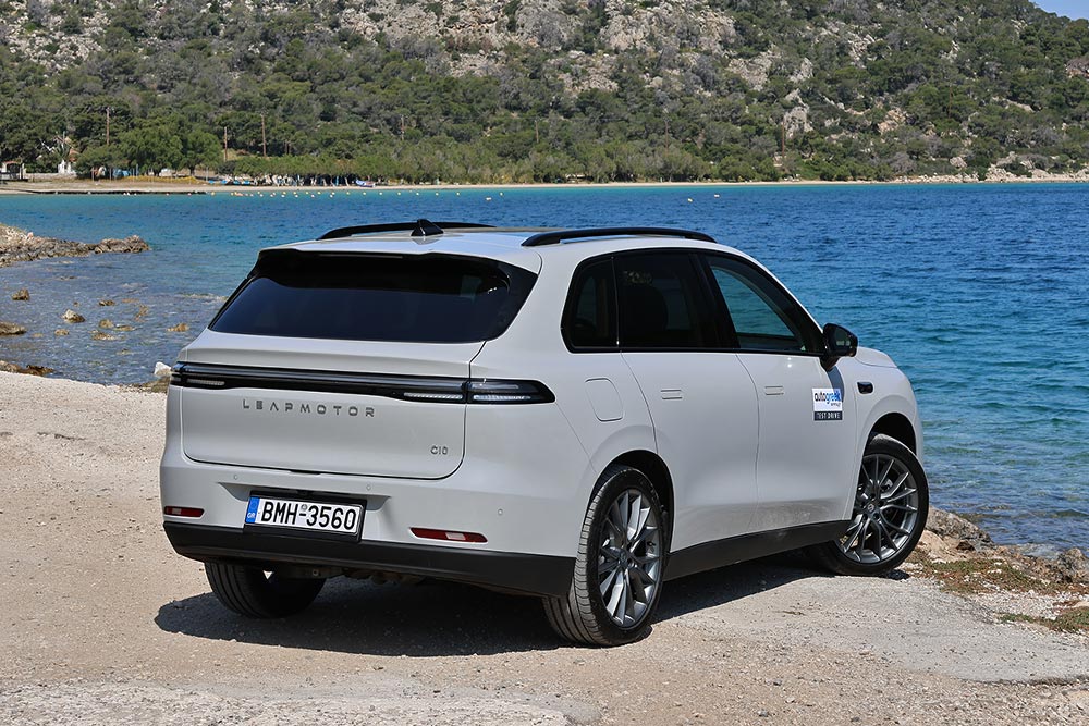 https://autogreeknews.gr/wp-content/uploads/2025/12/Leapmotor-C10-Hybrid-EV-13.jpg