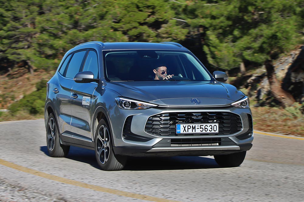 https://autogreeknews.gr/wp-content/uploads/2025/12/MG-ZS-Max-Hybrid-5.jpg