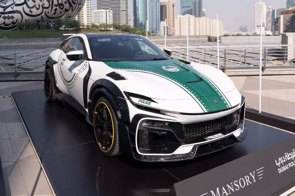 https://autogreeknews.gr/wp-content/uploads/2025/12/Mansory-Ferrari-Purosangue-Dubai-Police-4.jpg