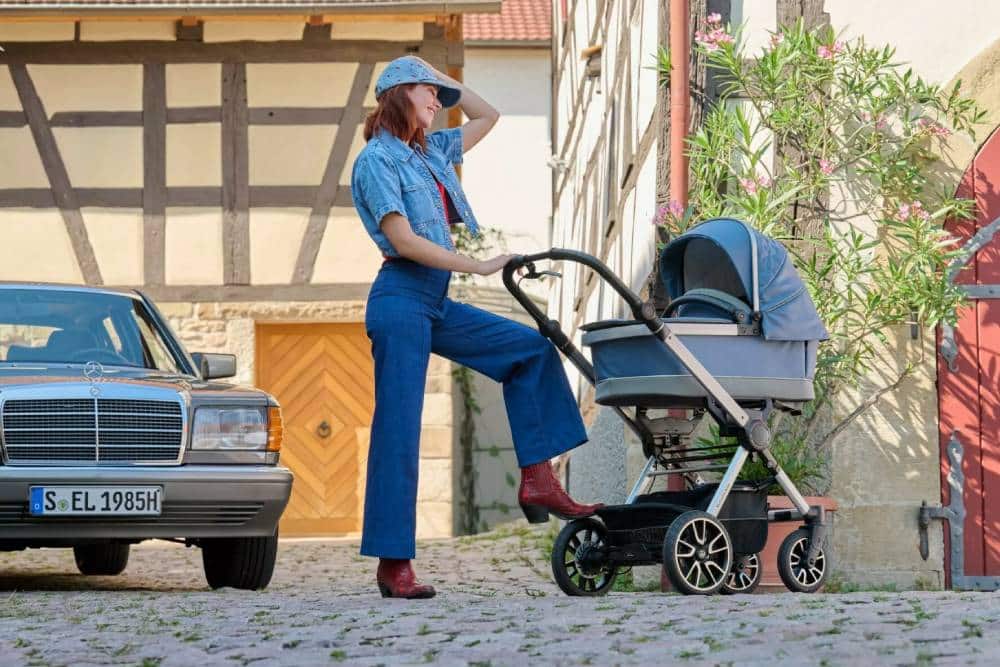 https://autogreeknews.gr/wp-content/uploads/2025/12/Mercedes-Benz-Stroller-14-2048x1366-1.jpg