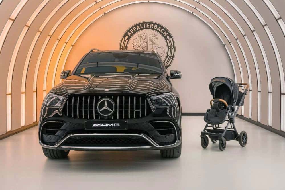 Καρότσι Mercedes-AMG για τα πιο γκαζιάρικα μωράκια
