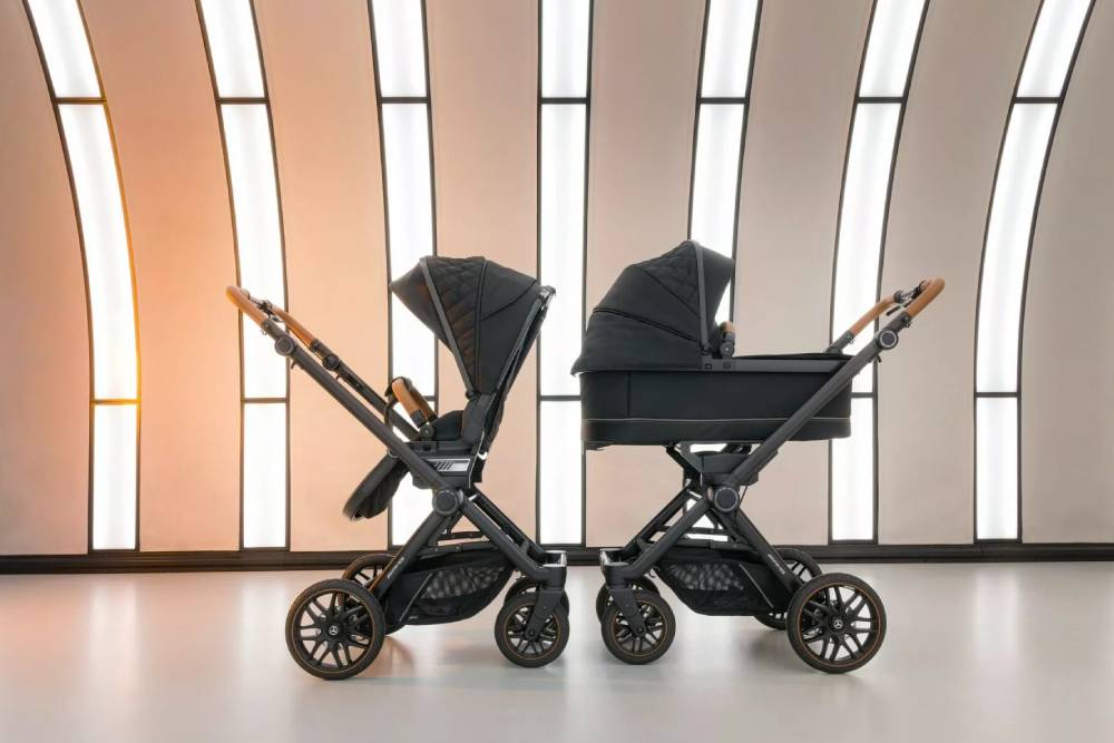 https://autogreeknews.gr/wp-content/uploads/2025/12/Mercedes-Benz-Stroller-5-2048x1366-1.jpg