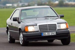 Mercedes-Benz-W124