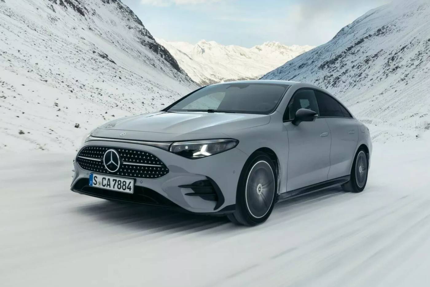 Νέα υβριδική Mercedes CLA 220 Hybrid 1.5λτ. τούρμπο