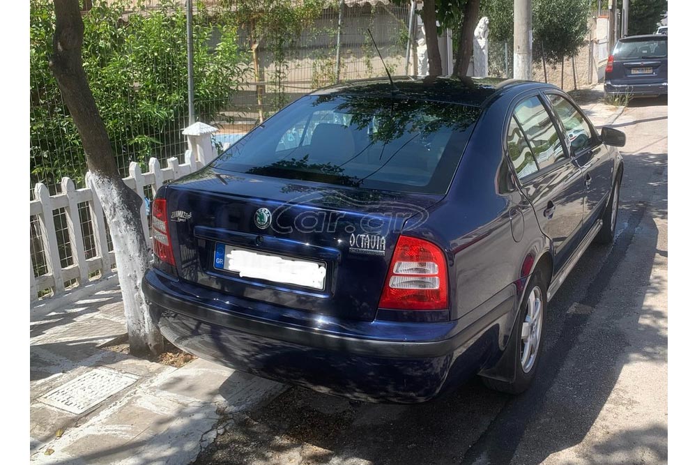 https://autogreeknews.gr/wp-content/uploads/2025/12/Skoda-Octavia-2001-12.jpg