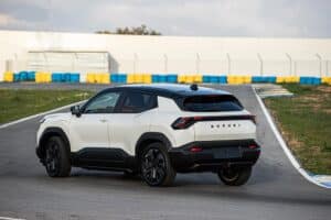 Suzuki-e-VITARA_GR (4)