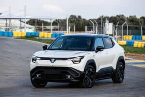 Suzuki-e-VITARA_GR (5)