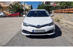 Toyota Auris 2019 (2)
