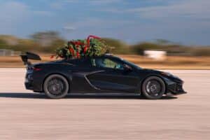 corvette-zr1-christmas-tree-speed-record (7)