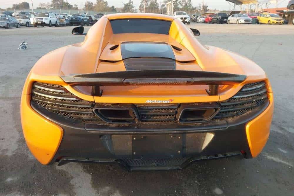 https://autogreeknews.gr/wp-content/uploads/2025/12/crashed-mclaren-650s-7.jpg